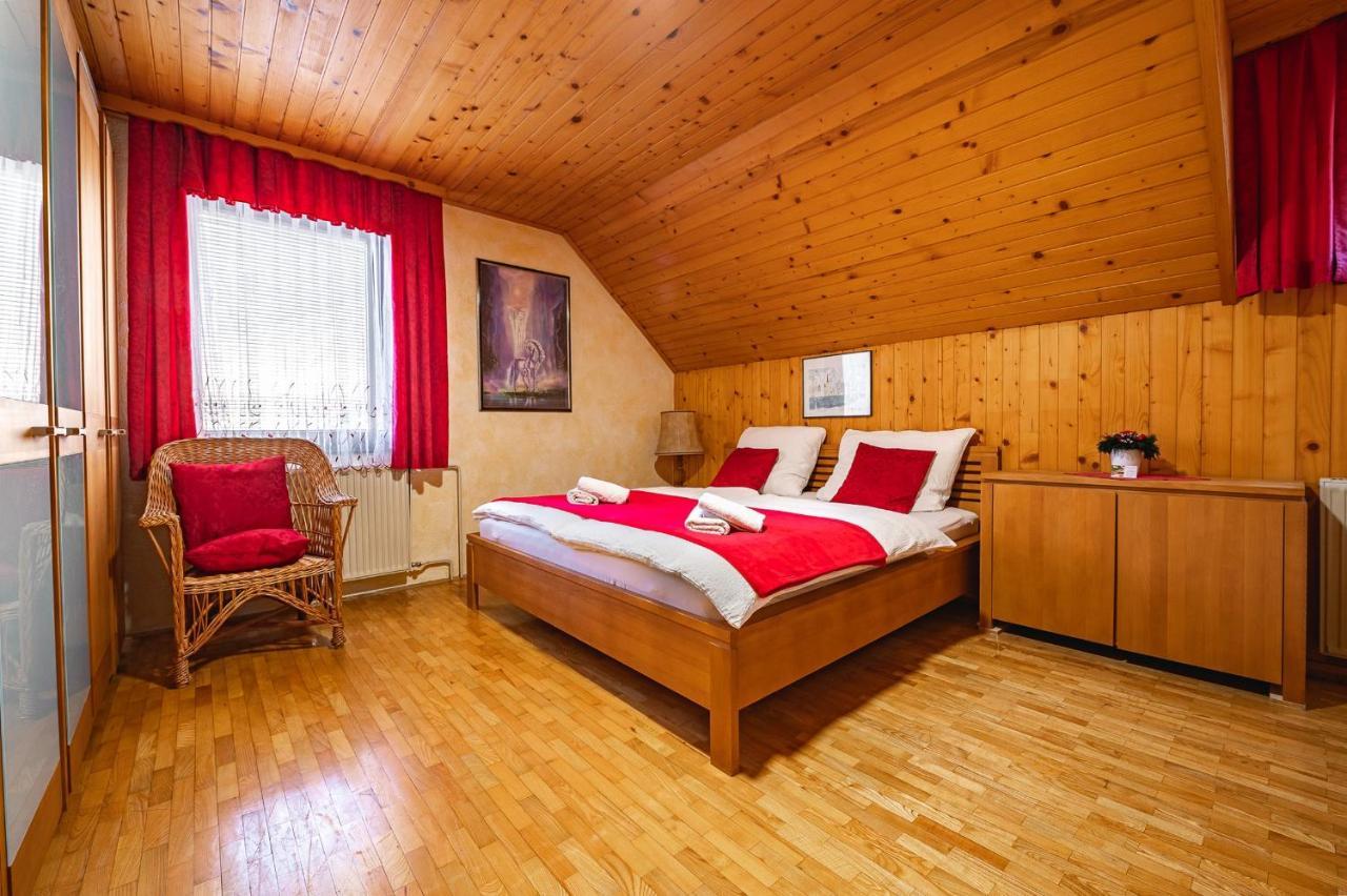 Farm Stay Trlej Begunje na Gorenjskem Room photo